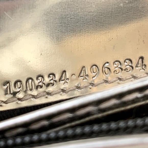 Gucci Rare Chrome Wallet - Picture 9 of 9